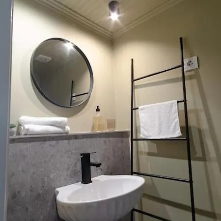 Semesterbostad House Gianouleika